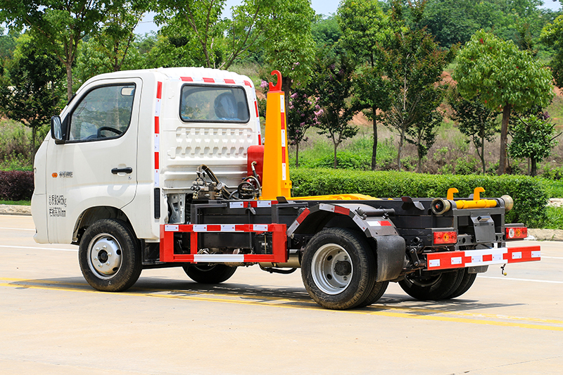 (藍牌)福田祥菱勾臂垃圾車(3方)